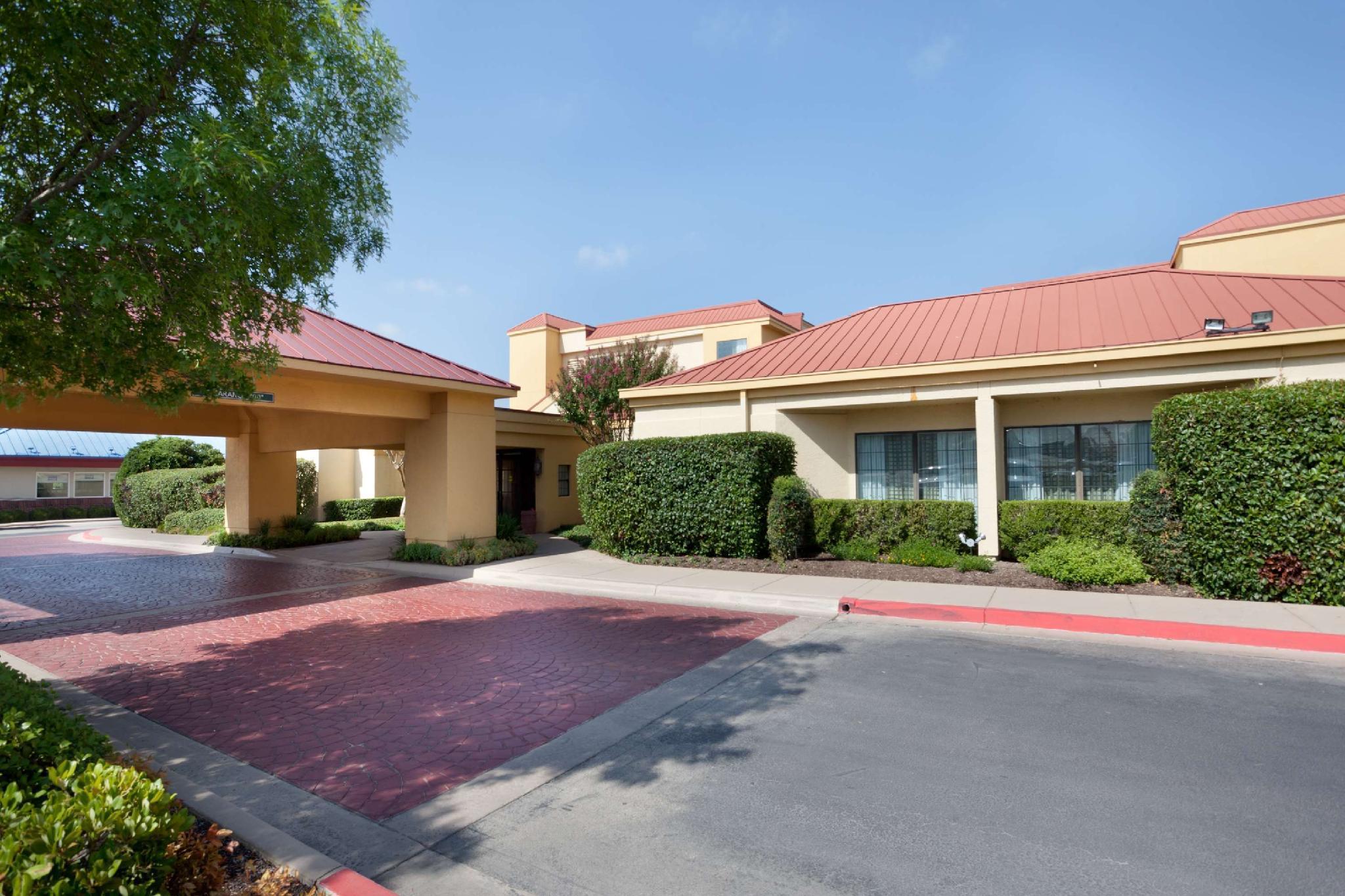 La Quinta By Wyndham Round Rock North Hotel Exterior photo