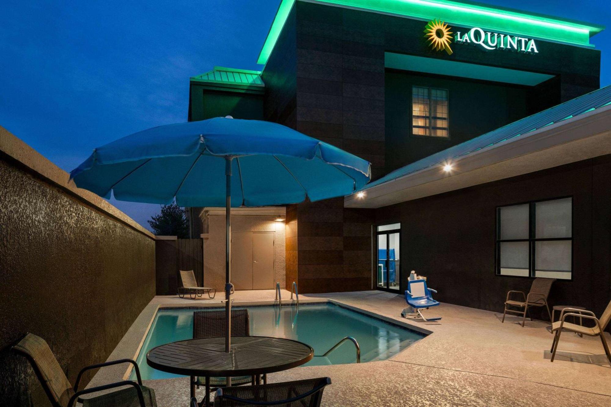 La Quinta By Wyndham Round Rock North Hotel Exterior photo